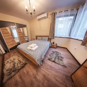 Apartment Design 1bdr In Center - Free Parking, Sofia