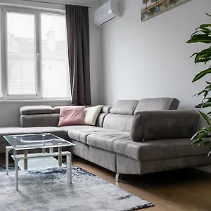 Maria-luiza's Cozy Apartament