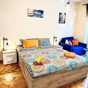 Apartment Mimi's Place/ уют в центъра на, Sofia
