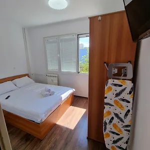 Apartment's Ortakchiev 2 София